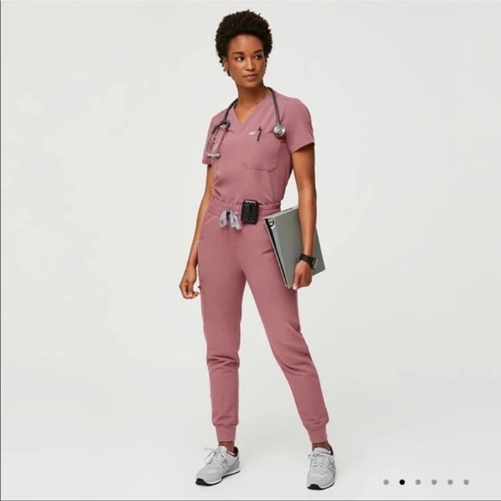 NWT RARE sold out Mauve Figs scrub set - XS top S pant